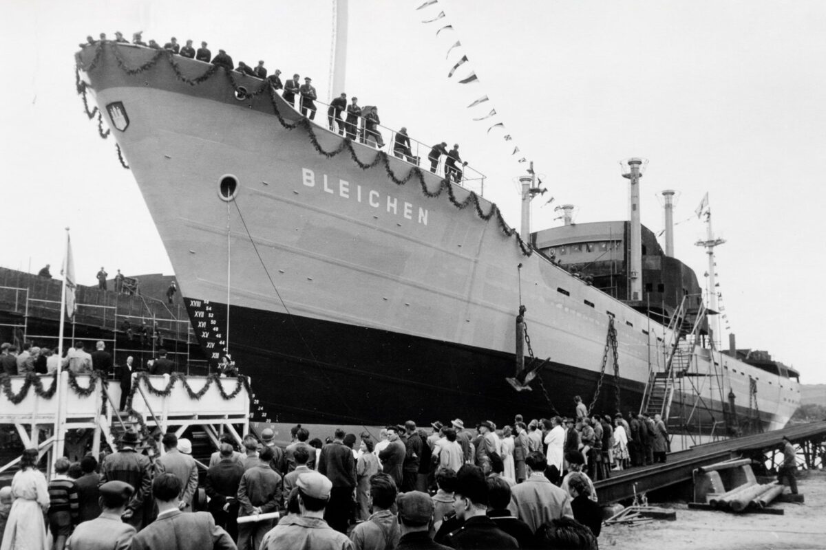 1958 – Stapellauf der BLEICHEN in der Nobiskrug-Werft