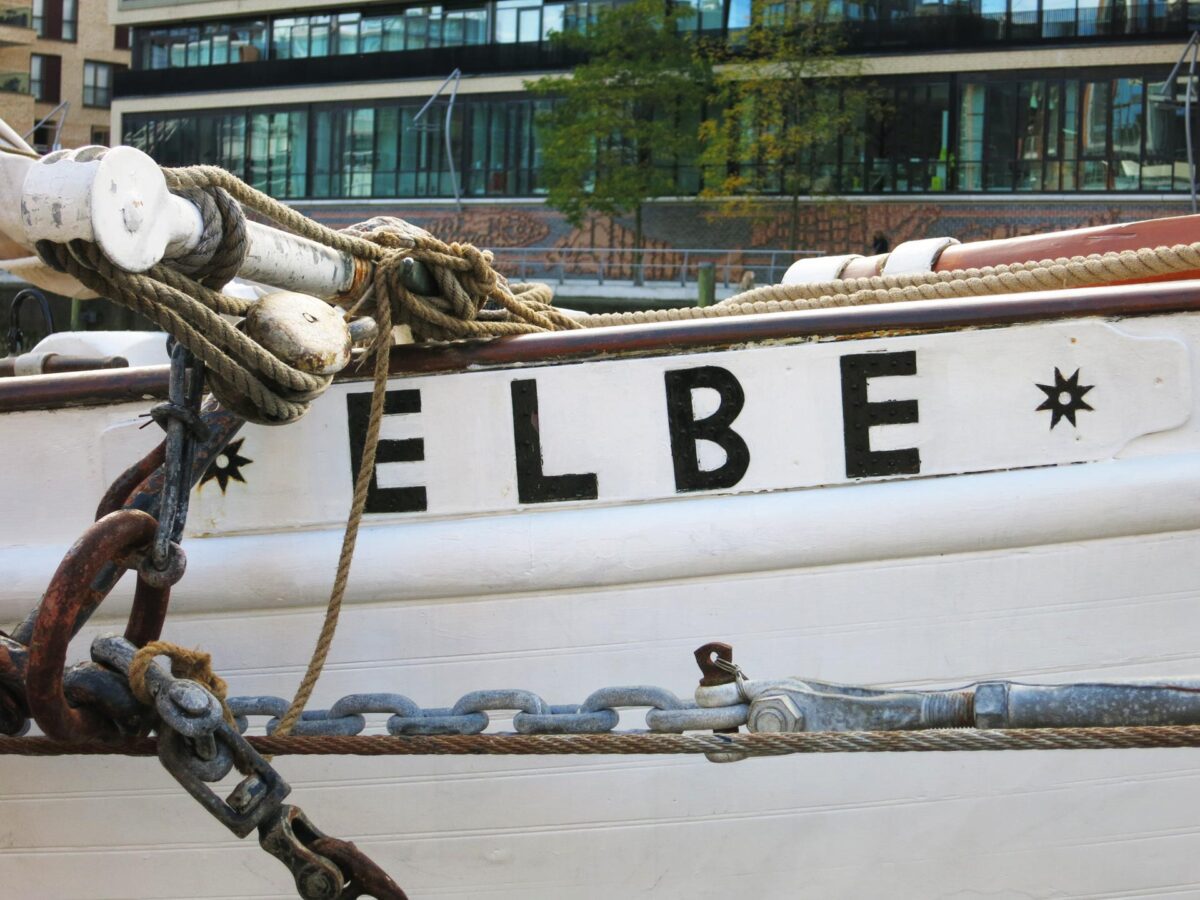 Der Lotsenschoner ist das älteste vollständig aus Holz gebaute Seeschiff Hamburgs